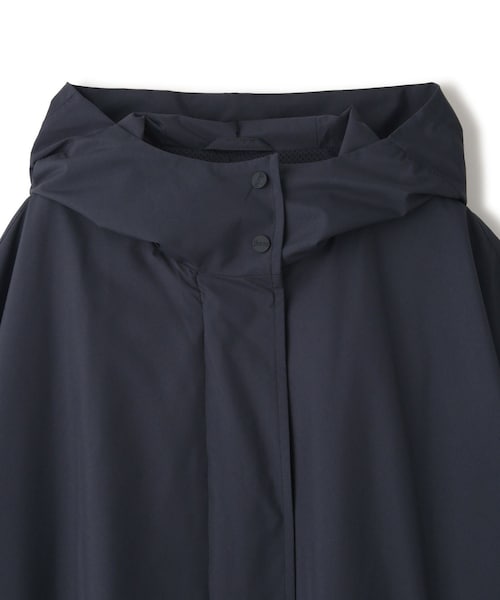 ROPE'（ロペ）の「【WEB限定/一部店舗限定】【HERNO(ヘルノ)】ゴアテックス パックライトシェル フーデットコート（マウンテンパーカー・レディース・グレー/ネイビー・M/S）」の20枚目の写真