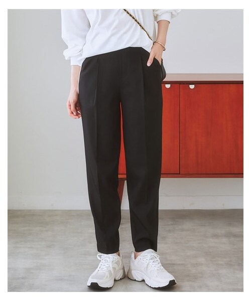 nissen（ニッセン）の「【褒められシルエット】テーパードパンツ（パンツ・レディース・黒/イエロー/サックス/パープル/グリーン/オフベージュ/ピンク・S/M/L/LL）」の10枚目の写真