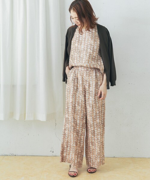 URBAN RESEARCH ROSSO（アーバンリサーチロッソ）の「リーフプリントワイドパンツ（その他パンツ・レディース・P/BEIGE/BEIGE・36/38）」の21枚目の写真