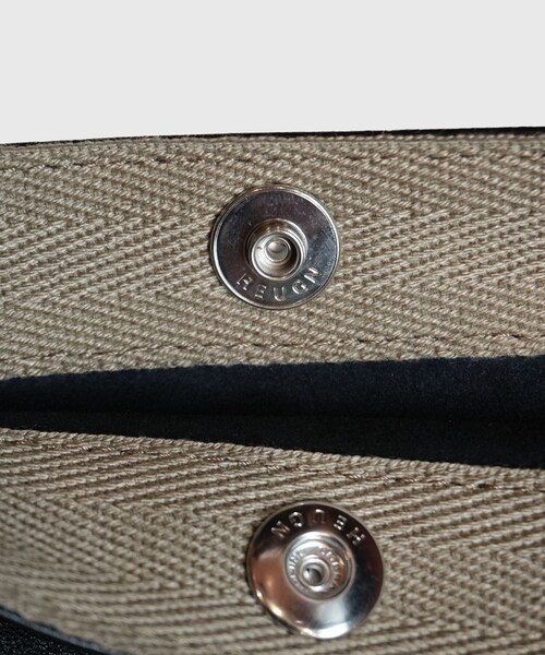 ADAM ET ROPE'(アダムエロペ)の「【HEUGN/ユーゲン】Noah Bag(トートバッグ・メンズ・ブラック・F)」の8枚目の写真