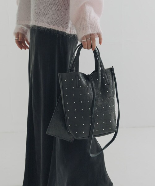 URBAN RESEARCH（アーバンリサーチ）の「スタッズミニトートバッグ（トートバッグ・レディース・BLACK/SILVER・-）」の3枚目の写真