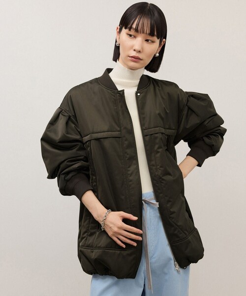 ADAM ET ROPE'(アダムエロペ)の「【WEB限定】・【定番】パフスリーブMA1(MA-1・レディース・ブラック/ダークブラウン/ブラウン・F)」の2枚目の写真