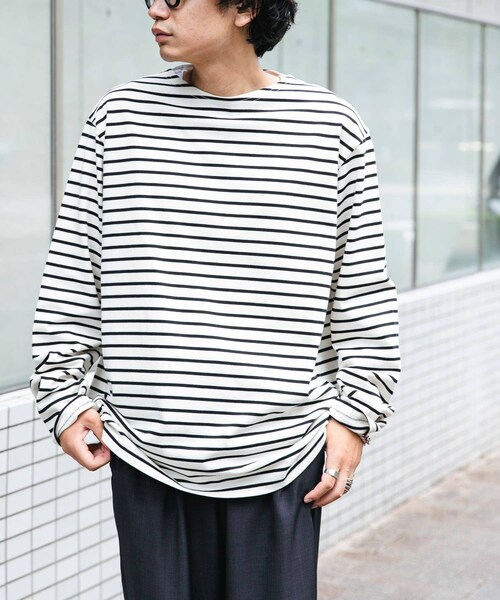 URBAN RESEARCH DOORS（アーバンリサーチドアーズ）の「FORK&SPOON　ボートネックボーダー（Tシャツ/カットソー・メンズ・ECR×BLK/ECR×RED/OFF×GRN・4/5）」の7枚目の写真