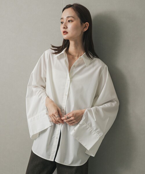 SENSE OF PLACE by URBAN RESEARCH（センスオブプレイスバイアーバンリサーチ）の「スリットスリーブルーズシャツ（シャツ/ブラウス・レディース・IVORY/L.BLUE/BLU×WHT/BRN×BEG・one）」の6枚目の写真