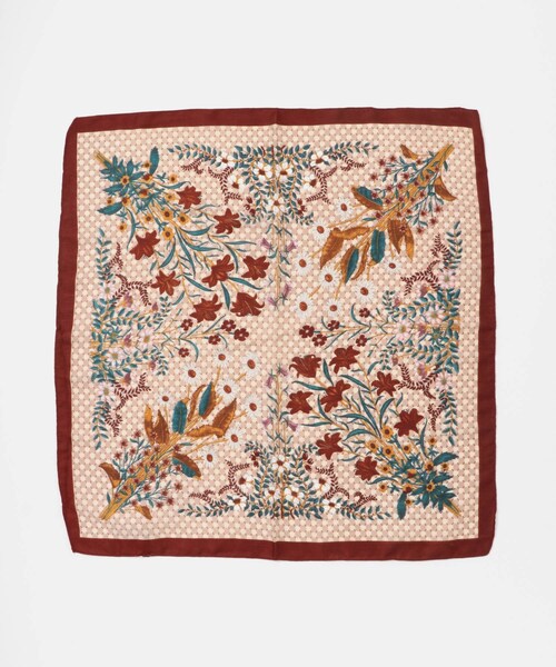 KBF（ケイビーエフ）の「ヴィンテージフラワースカーフ（バンダナ/スカーフ・レディース・RED/ORANGE・One）」の9枚目の写真