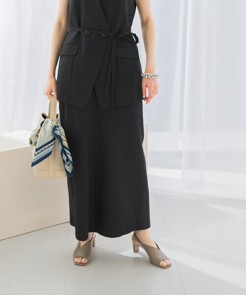 URBAN RESEARCH ROSSO（アーバンリサーチロッソ）の「接触冷感リネン混バイヤススカート（スカート・レディース・CHARCOAL/OFF/LIME・36/38）」の18枚目の写真