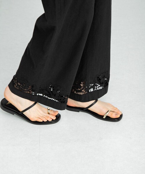 URBAN RESEARCH Sonny Label（アーバンリサーチサニーレーベル）の「エンブロイダリーコットンオールインワン（サロペット/オーバーオール・レディース・チャコールブラウン/ブラック・36/38）」の9枚目の写真