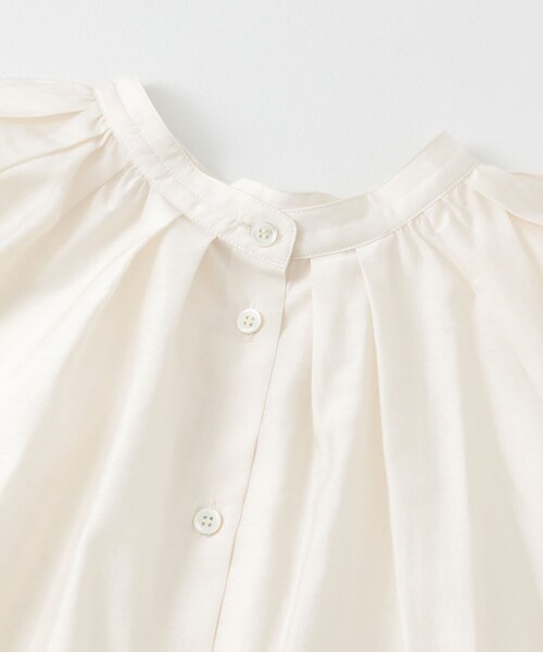 URBAN RESEARCH ROSSO（アーバンリサーチロッソ）の「ランダムタックセミシアーブラウス（シャツ/ブラウス・レディース・off/light pink/charcoal・FREE）」の15枚目の写真