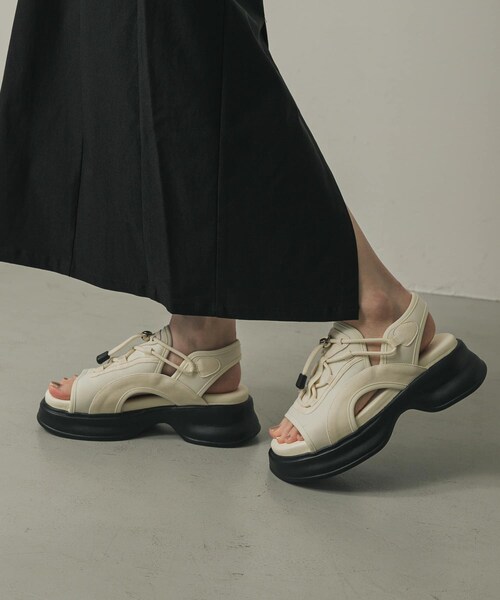 SENSE OF PLACE by URBAN RESEARCH(センスオブプレイスバイアーバンリサーチ)の「ボリュームソールドロストスポーツサンダル(サンダル・レディース・BLACK/IVORY/BEIGE・S/M/L)」の8枚目の写真