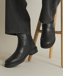 ラウンドトゥサイドジップブーツ