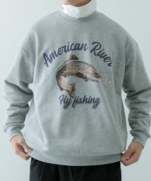 ITEMS URBANRESEARCH（アイテムズ アーバンリサーチ）の「クルーネックスエット fishing（スウェット・メンズ・OML/GRY/BLK・M/L）」の17枚目の写真