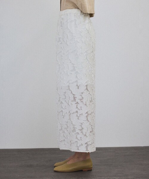 ADAM ET ROPE'（アダムエロペ）の「エルブジャガードスリットナロースカート（スカート・レディース・ブラック/ホワイト/ブラウン/イエロー・F）」の21枚目の写真