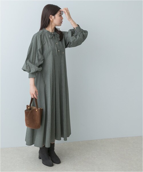 URBAN RESEARCH ROSSO（アーバンリサーチロッソ）の「F by ROSSO　チェックリボンシャツワンピース（ワンピース・レディース・OFF WHITE/KHAKI/NAVY・FREE）」の19枚目の写真