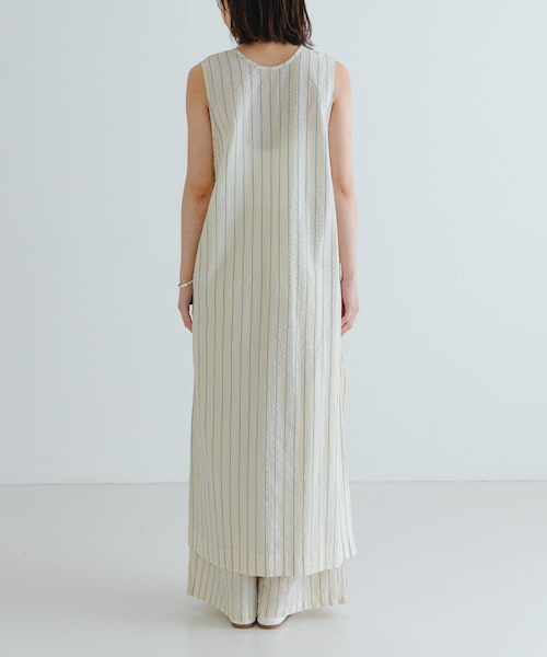 URBAN RESEARCH（アーバンリサーチ）の「new basic　インドコットンサッカーストライプワンピース（ワンピース・レディース・L.BEIGE/RED・FREE）」の4枚目の写真