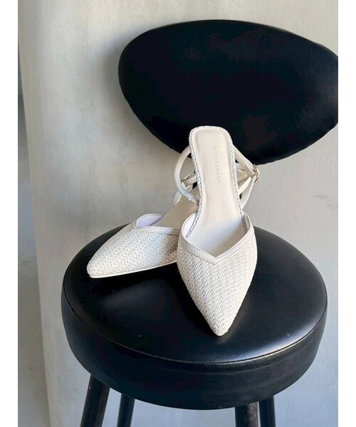 MERCURYDUO（マーキュリーデュオ）の「雑材ポインテッドトゥミュール（パンプス・レディース・オフホワイト/ブラウン・36/38）」の4枚目の写真