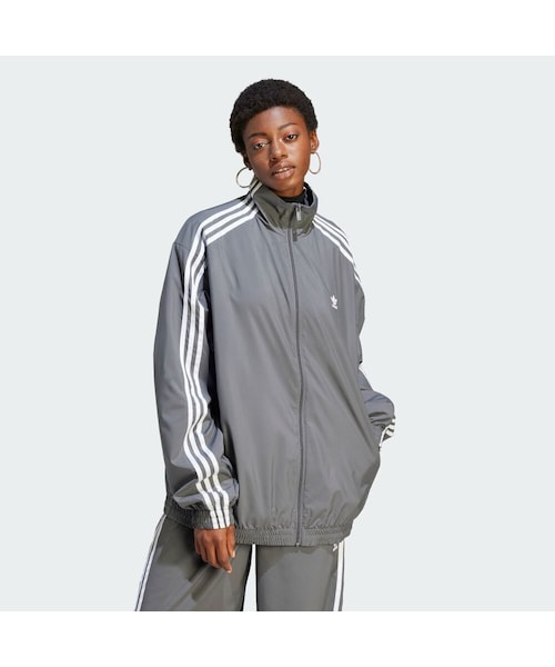 adidas（アディダス）の「Adilenium オーバーサイズ トラック
