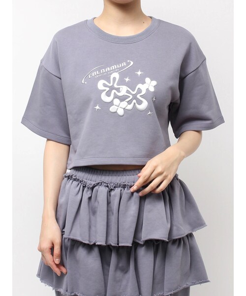 CALNAMUR（カルナムール）の「メタルプリントスウェットプルオーバー（スウェット・レディース・チャコールグレー/ピンク/ブルー・F）」の5枚目の写真