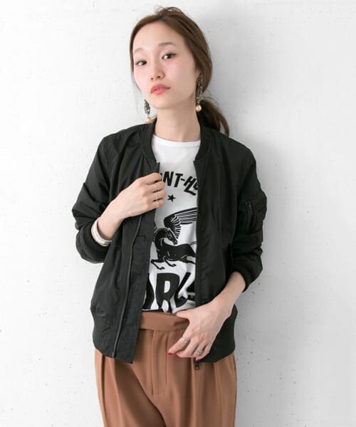 URBAN RESEARCH（アーバンリサーチ）の「ALPHA INDUSTRIES×URBAN RESEARCH iD　別注MA-1 ジャケット（ミリタリージャケット・レディース・BLACK/KHAKI/L.GREY・XS）」の10枚目の写真