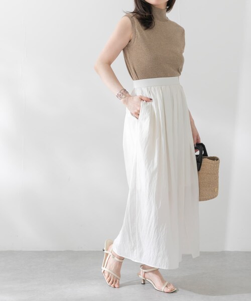 URBAN RESEARCH ROSSO（アーバンリサーチロッソ）の「撥水UVギャザーストレートスカート（スカート・レディース・white/pink/navy・FREE）」の11枚目の写真