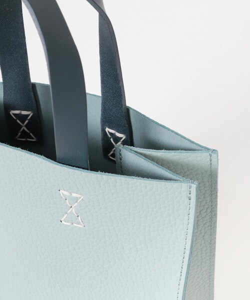 URBAN RESEARCH（アーバンリサーチ）の「Hender Scheme　paper bag small（トートバッグ・メンズ・c orange/black/blue gray・FREE）」の11枚目の写真