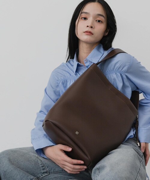 SENSE OF PLACE by URBAN RESEARCH（センスオブプレイスバイアーバンリサーチ）の「チャームツキバケツバッグ（ショルダーバッグ・レディース・IVORY/BLACK/BROWN・One）」の21枚目の写真