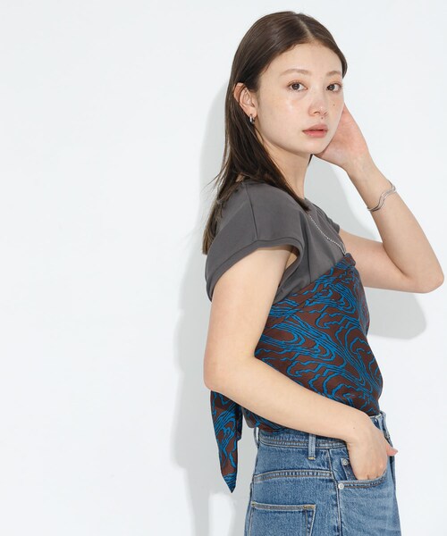 URBAN RESEARCH Sonny Label（アーバンリサーチサニーレーベル）の「大判ニュアンスプリントスカーフ（バンダナ/スカーフ・レディース・ピスタチオ系/ブラック系/ブラウン系・FREE）」の21枚目の写真