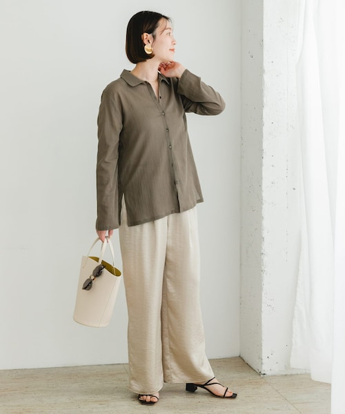 URBAN RESEARCH ROSSO（アーバンリサーチロッソ）の「F by ROSSO　楊柳シアーシャツ（シャツ/ブラウス・レディース・YELLOW/P/BEIGE/GRAY・FREE）」の12枚目の写真