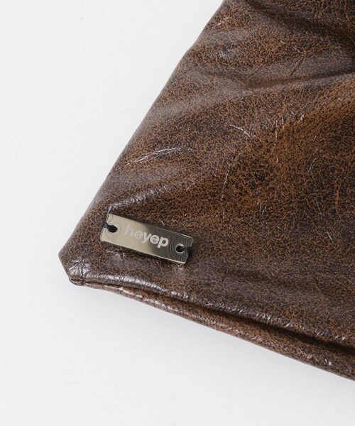 URBAN RESEARCH ROSSO（アーバンリサーチロッソ）の「heyep　FAUX LEATHER SCRUNCHIE（ヘアゴム・レディース・BROWN/BEIGE・-）」の6枚目の写真