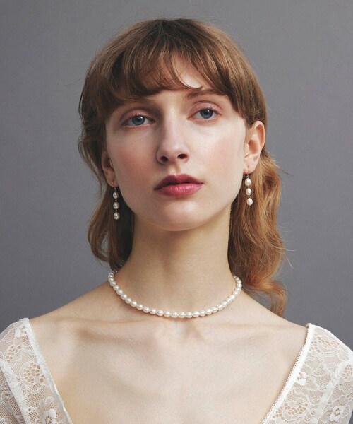 ROPE'(ロペ)の「【WEB限定】【les bonbon (ル ボンボン)】cocoon pearl hook pierce WH(ピアス(両耳用)・レディース・ホワイト・F)」の14枚目の写真