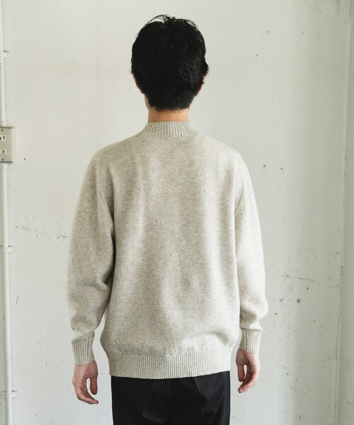 URBAN RESEARCH DOORS(アーバンリサーチドアーズ)の「ウール混もちもちハイネックニット(ニット/セーター・メンズ・OFF BEIGE/YELLOW/BLUE GREEN/CHARCOAL/BORDEAUX/NAVY・M/L)」の18枚目の写真