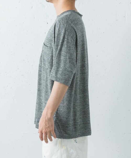 URBAN RESEARCH（アーバンリサーチ）の「YLEVE　LINEN POCKET T-SHIRTS（Tシャツ/カットソー・メンズ・010 BLACK/020 GREY/100 RED・4/5）」の10枚目の写真