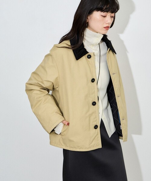 ADAM ET ROPE'(アダムエロペ)の「【LAVENHAM for ADAM ET ROPE'】別注 SQUARE HEM RAYDON(ナイロンジャケット・レディース・ブラック/ベージュ・F)」の18枚目の写真