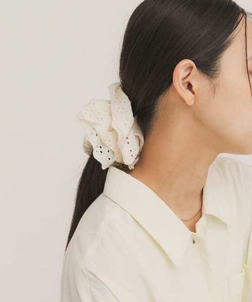KBF（ケイビーエフ）の「レースシュシュ（ヘアゴム・レディース・IVORY/BLACK・One）」の6枚目の写真
