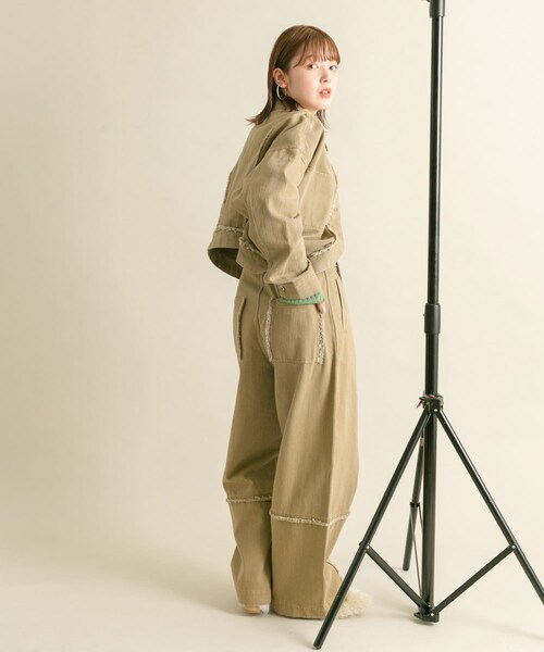 KBF（ケイビーエフ）の「フリンジカーブヘムジャケット（カバーオール・レディース・KHAKI/IVORY・one）」の18枚目の写真
