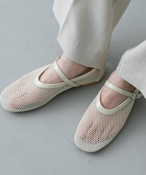 SENSE OF PLACE by URBAN RESEARCH（センスオブプレイスバイアーバンリサーチ）の「『軽量』メッシュフラットシューズ（パンプス・レディース・BLACK/IVORY・S/M/L）」の6枚目の写真