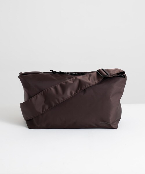URBAN RESEARCH DOORS（アーバンリサーチドアーズ）の「『別注』YAKPAK×DOORS　SHOULDER BAG M（ショルダーバッグ・メンズ・BLACK/CHARCOAL/BROWN/WHITE・-）」の18枚目の写真