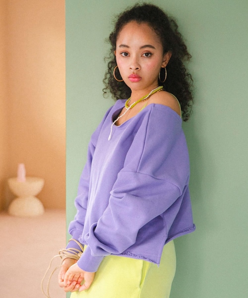 URBAN RESEARCH Sonny Label(アーバンリサーチサニーレーベル)の「AyaKawasaki カットオフスウェット(スウェット・レディース・レモネード/ピーチ/グレープ・FREE)」の1枚目の写真