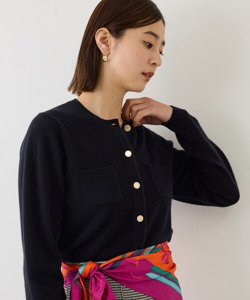 ROPE'(ロペ)の「【一部WEB限定カラー】カシミヤブレンドポケットカーディガン/イージーケア【J'aDoRe・一部店舗限定サイズ】(ニット/セーター・レディース・グレー/ダークブラウン/ベージュ系/ネイビー/ピンク/ワイン・36/38)」の19枚目の写真