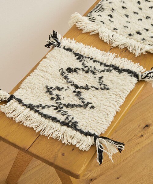 URBAN RESEARCH DOORS(アーバンリサーチドアーズ)の「RugRu MONICA Chair Rug(インテリア雑貨・メンズ・-・-)」の6枚目の写真