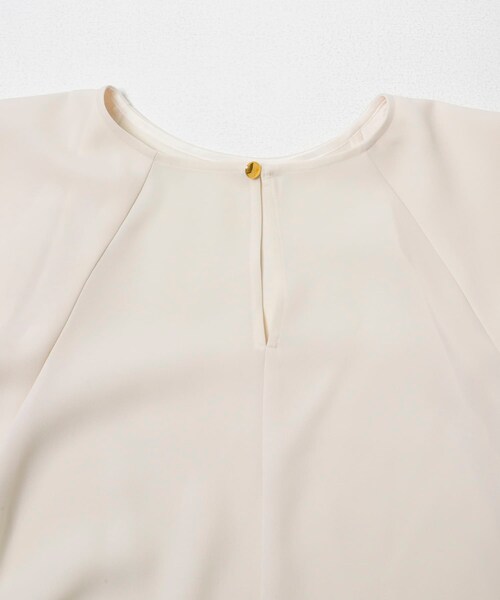 URBAN RESEARCH ROSSO（アーバンリサーチロッソ）の「クールタッチ 吸水速乾バルーンブラウス（シャツ/ブラウス・レディース・Y/GOLD/D/NAVY/IVORY・Free）」の10枚目の写真