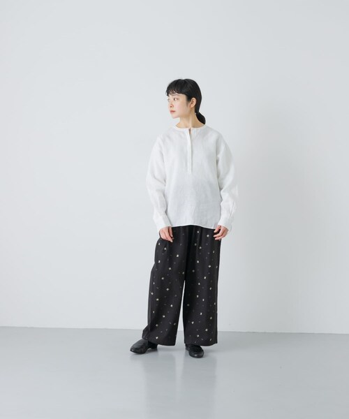 かぐれ（カグレ）の「リネンヘンリーワイドシャツ（シャツ/ブラウス・レディース・OFF/LIGHT GRAY/NAVY・Free）」の11枚目の写真