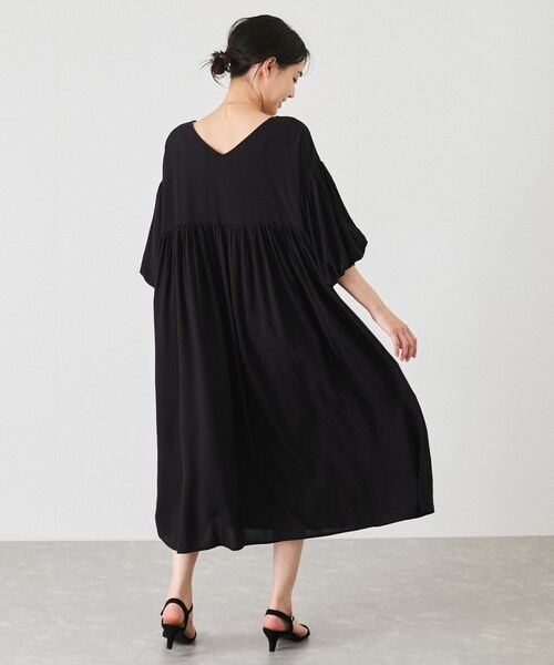Jayro（ジャイロ）の「バルーンスリーブワンピース（ワンピース・レディース・ブラック/ブラウン系・F）」の17枚目の写真