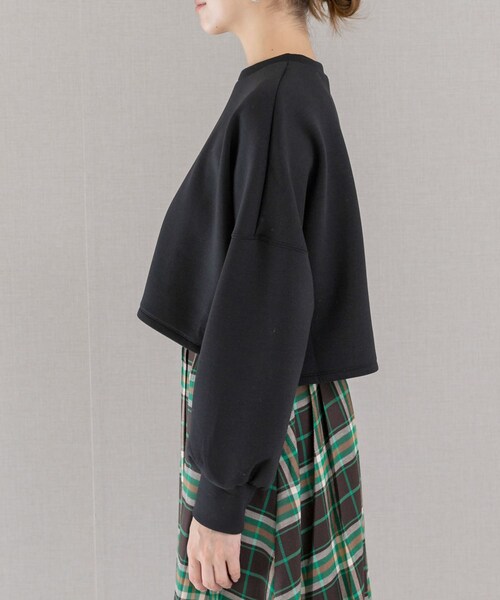 URBAN RESEARCH ROSSO（アーバンリサーチロッソ）の「エアーダンボールショートプルオーバー（Tシャツ/カットソー・レディース・white/black・FREE）」の16枚目の写真