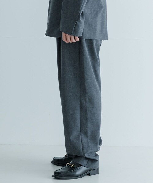 URBAN RESEARCH（アーバンリサーチ）の「ATON　WOOL TROPICAL TAPERED PANTS（その他パンツ・メンズ・303 T.GRAY/005 BLK・4/6）」の10枚目の写真