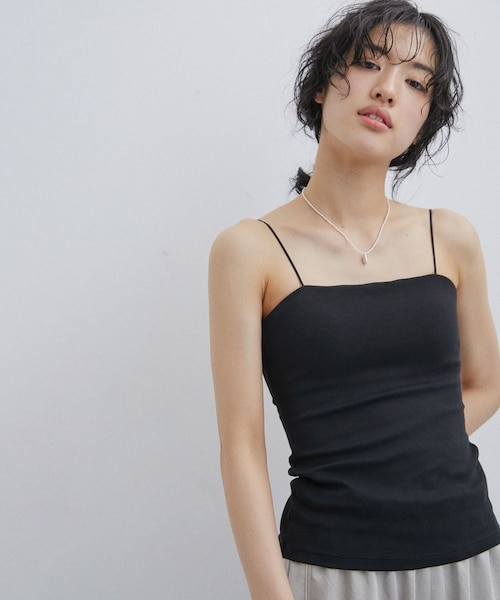 ADAM ET ROPE'（アダムエロペ）の「【定番人気】ベアキャミソール（キャミソール・レディース・ブラック/ホワイト・F）」の2枚目の写真