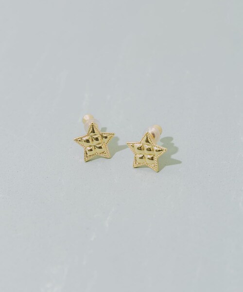 SMELLY（スメリー）の「メタルスターイヤリング（イヤリング・レディース・GLD・-）」の4枚目の写真