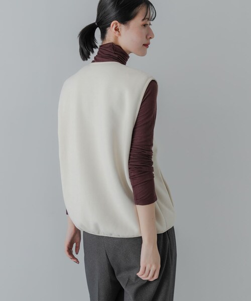 URBAN RESEARCH（アーバンリサーチ）の「『別注』THOUSAND MILE×URBAN RESEARCH　KNIT FREECE ZIP VEST（ベスト・レディース・OFF WHITE/BORDEAUX/BLACK・FREE）」の17枚目の写真