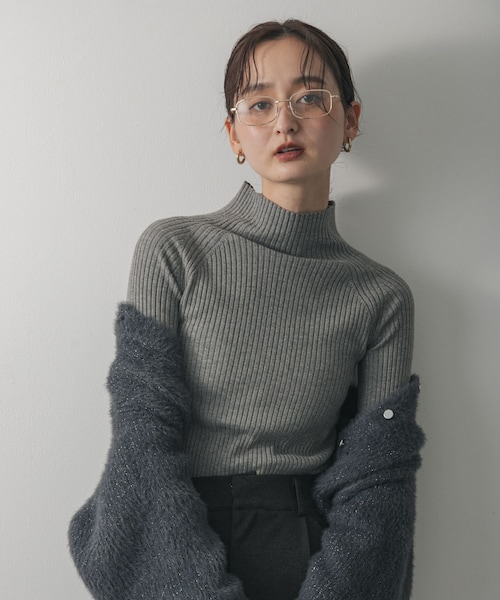 SENSE OF PLACE by URBAN RESEARCH（センスオブプレイスバイアーバンリサーチ）の「『一部WEB限定カラー』『毛玉防止』ストレッチリブハイネックセーター（ニット/セーター・レディース・IVORY/BLACK/RED/GRAY/MOCHA/MUSTARD/GREEN/ORANGE/BLUE/BORDEAUX・COMPACT/one）」の3枚目の写真