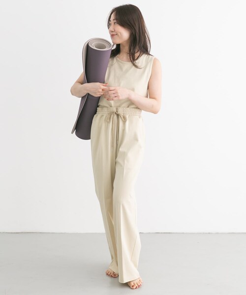 URBAN RESEARCH Sonny Label（アーバンリサーチサニーレーベル）の「SLAB　comfort tanktop（タンクトップ・レディース・クリーム/ブラック・FREE）」の9枚目の写真