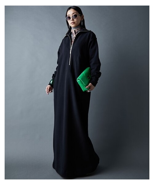 nissen（ニッセン）の「綿100％ハーフジップスウェットマキシワンピース＜大きいサイズ有＞GEVS.（ワンピース・レディース・テラコッタ/杢グレー/黒・M/L/LL/3L/4L/5L/6L/8L/10L）」の9枚目の写真